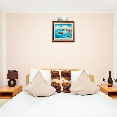 Apartments Mik5 - Famous Beach Jaz Budva Dış mekan fotoğraf