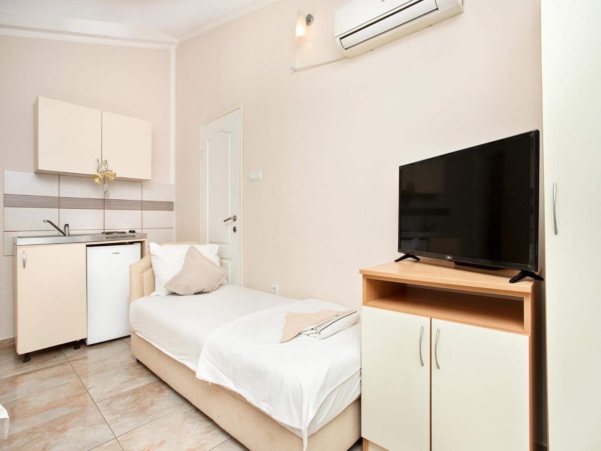 Apartments Mik5 - Famous Beach Jaz Budva Dış mekan fotoğraf