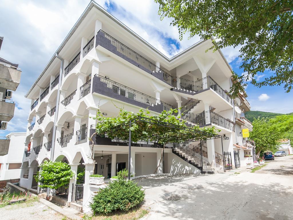 Apartments Mik5 - Famous Beach Jaz Budva Dış mekan fotoğraf